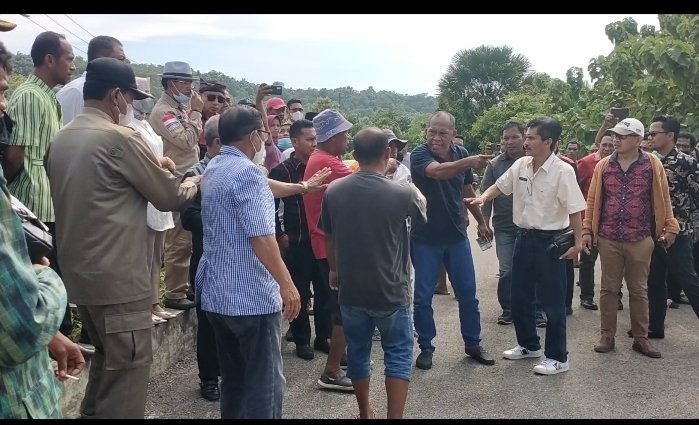 Bahaya Abrasi Masih Mengintai, Penambang Pasir Nyaris Diamuk Massa