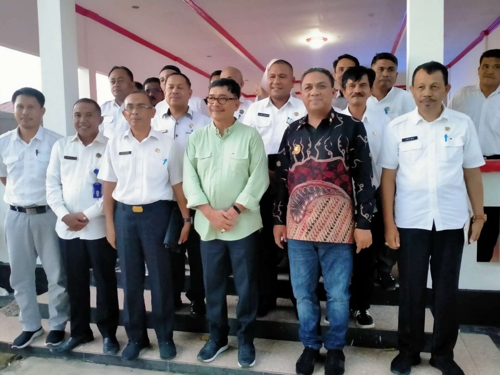 Amiru, La Arusani, pejabat Busel