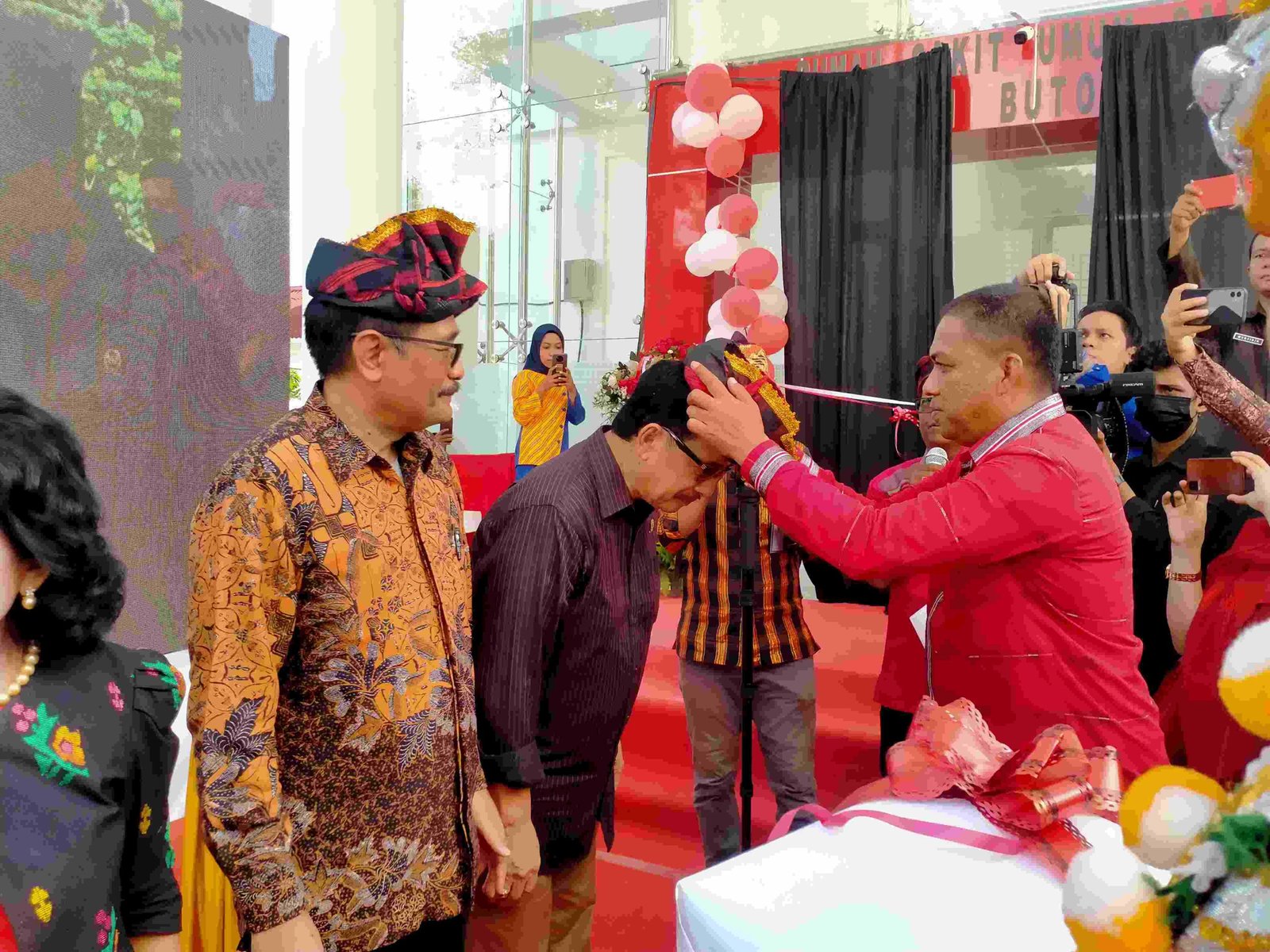 Kampurui, resmikan RSUD BUSEL, anggota DPD RI, anggota DPR RI, Amirul Tamim, Djarot Saiful Hidayat, Arusani, Busel, Buton Selatan