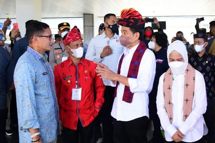 Jokowi, Sandiaga Uno, Haliana, Iriana Jokowi