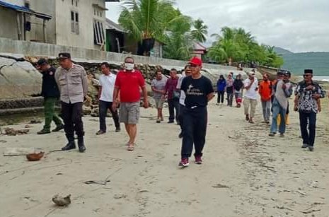 Pj. Bupati Busel Tinjau Sejumlah Wilayah Terdampak Cuaca Buruk