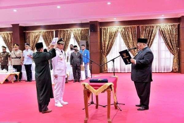 Gubernur Sultra Ali Mazi Lantik Pejabat Bupati Buton Tengah