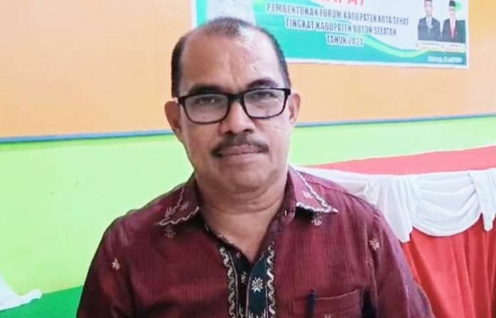 Kadis Kesehatan Kabupaten Buton Selatan, Dedi Hasriady