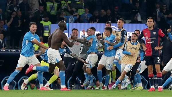 Napoli Juara Serie A 2024/2025 Usai Tundukkan Cagliari 2-0