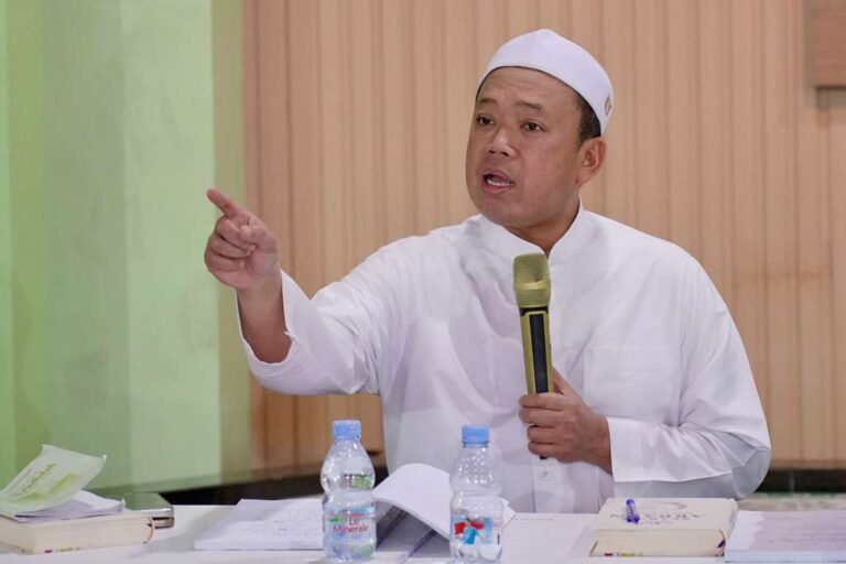 Menteri Nusron Tekankan Pentingnya Ilmu Agama di Tengah Kesibukan Bekerja