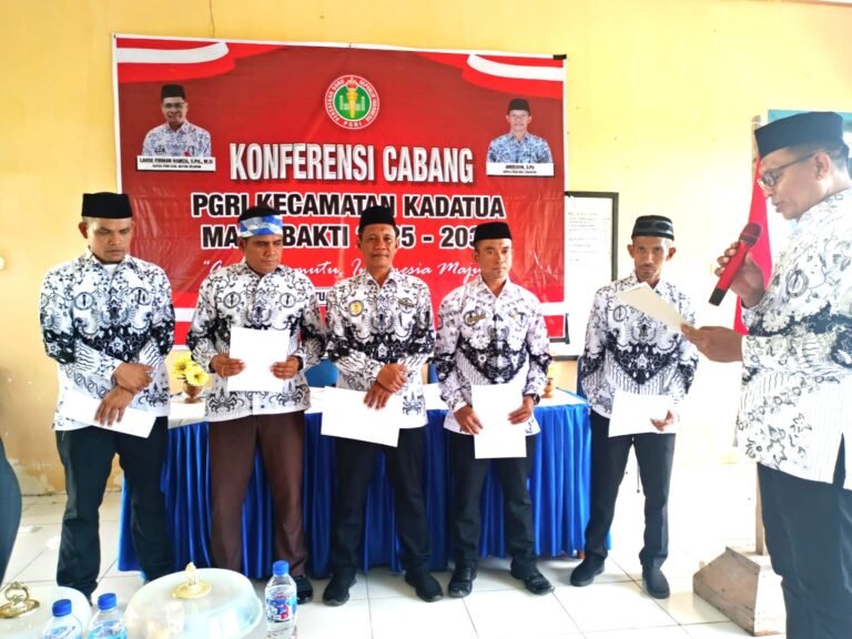 Amirudin Kembali Pimpin PGRI Kecamatan Kadatua: Tingkatkan Profesionalisme dan Transformasi Digital Guru