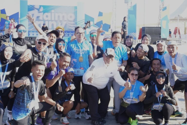 Bupati Buton Selatan Antusias Jogging Bersama Wamendagri di Baubau
