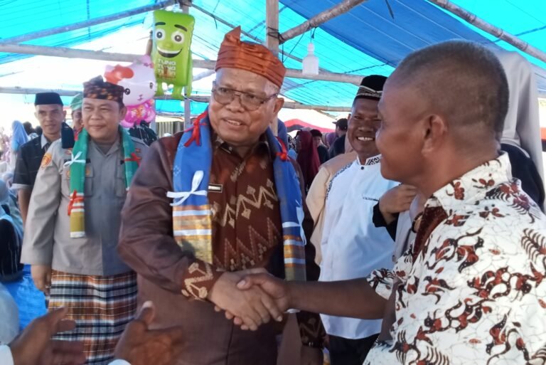 Bupati Buton Selatan Apresiasi Gelaran Budaya Pakandeana Tao Kampo Batauga