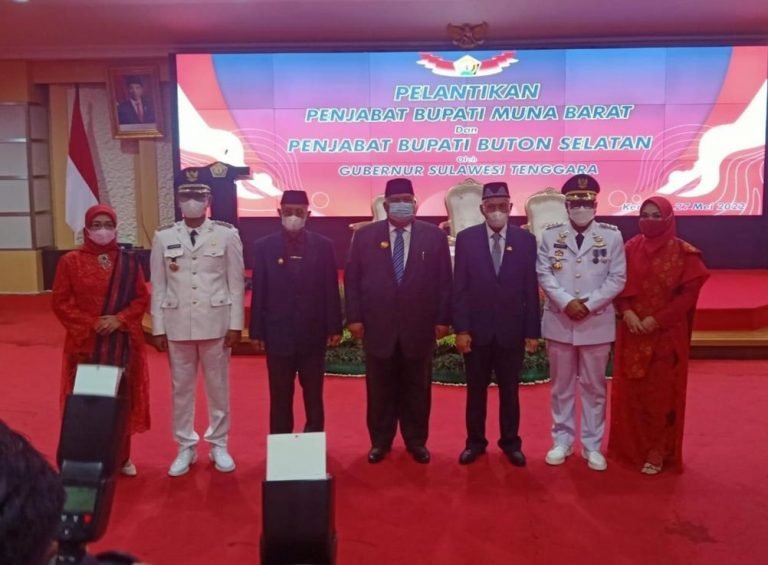 Akhirnya Gubernur Sultra Legowo Lantik Pj Bupati Busel dan Mubar