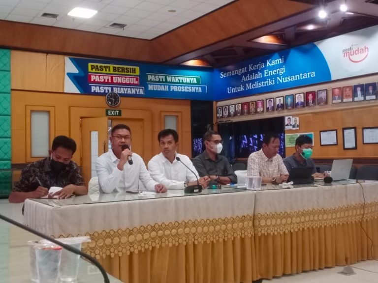 Masyarakat Batu Atas Dipastikan Nikmati Listrik Tahun Ini