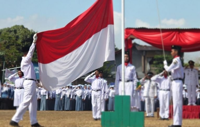 Pemkab Busel Gelontorkan Rp 500 Juta Untuk Paskibra