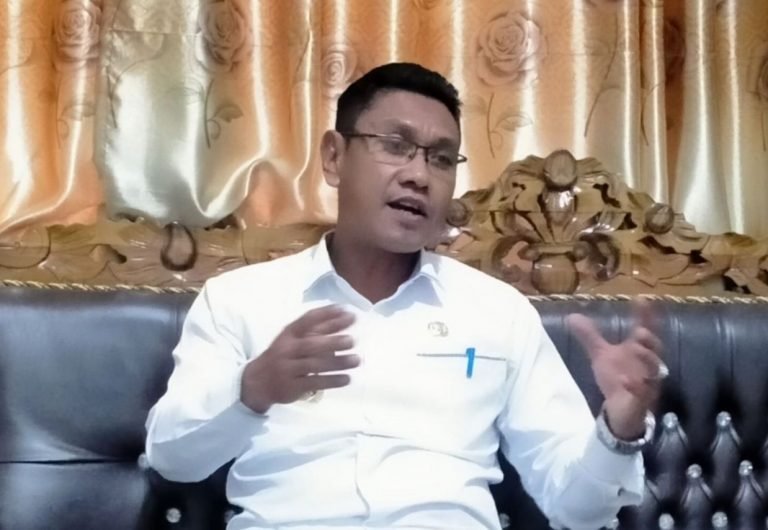 Warning Untuk ASN Busel! Pj Bupati: 10 Hari Tak Masuk Kerja Bisa Dipecat