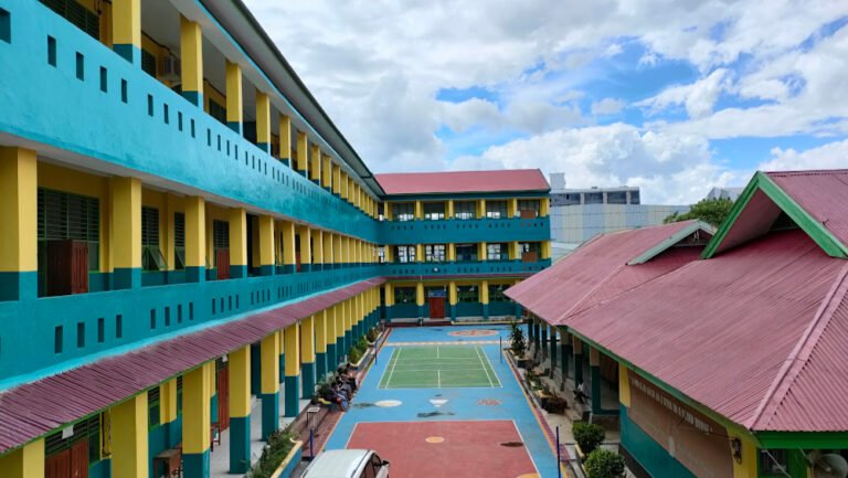 BAUBAU KEREN! Inilah 10 SMP Terbaik di Kota Baubau Sekolah Favorit Versi Kemendikbud