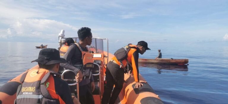 Tim SAR Bagi 2 Tim Cari Nelayan Hilang Di Pulau Batu Atas
