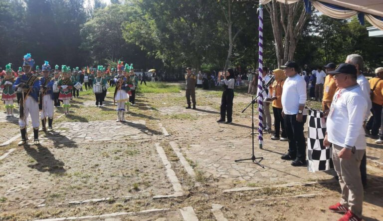 Puluhan Sekolah Ramaikan Festival Marching Band se-Kepton