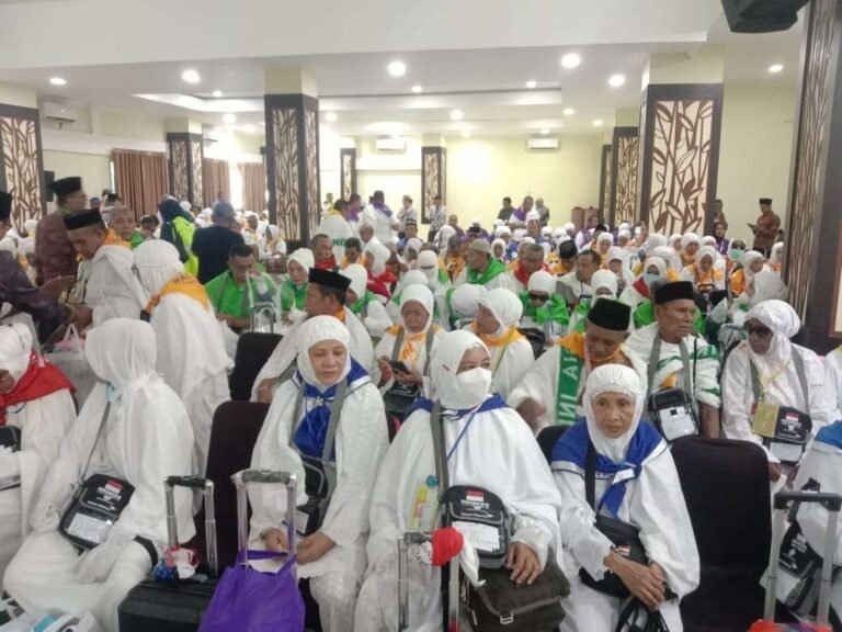 CJH Tambahan Baubau Akhirnya Berangkat ke Jeddah