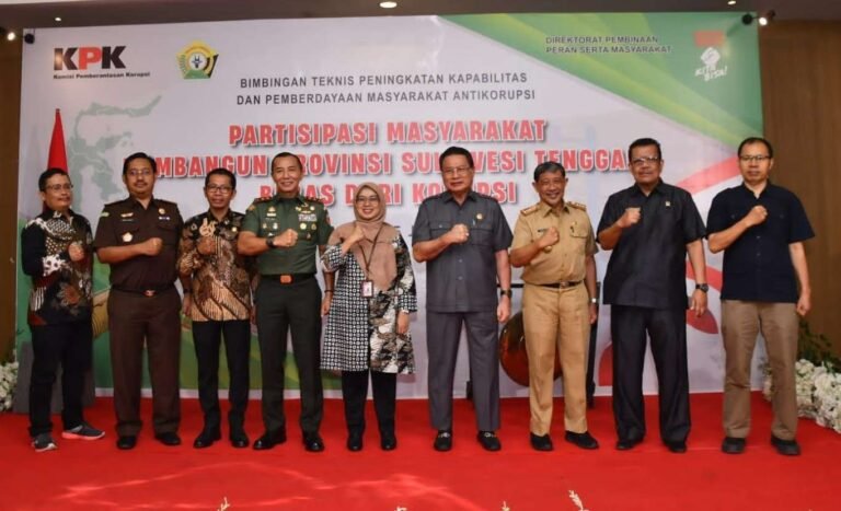 Pangdam Hasanuddin Aparesiasi Bimtek Bersama KPK