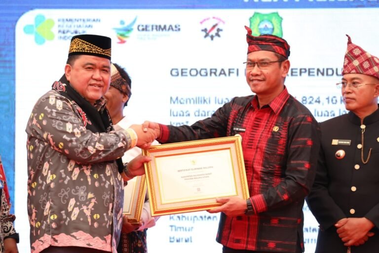Pj. Bupati Buton Selatan Terima Sertifikat Eliminasi Malaria dari Kemenkes RI