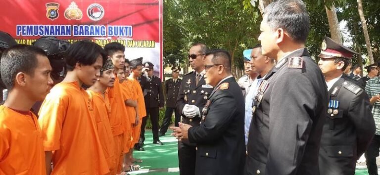 HUT Bhayangkara ke-77, Polda Sultra Musnahkan Barang Bukti 4,1 Kg Sabu-sabu