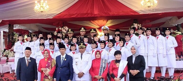 Wali Kota Baubau Apresiasi Paskibra Sukses Jalankan Tugas