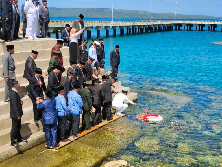 Tabur Bunga, Bupati Buton Selatan: Tanda Penghormatan Kepada Para Pahlawan