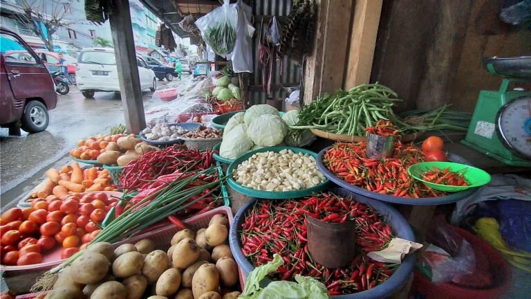 Akhir November Harga Cabai di Baubau Terus Merangkak Naik