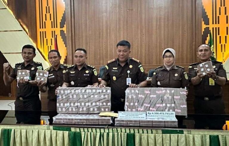 Kejari Kendari Rampas Uang Kasus Dugaan Tindak Pidana Perpajakan Rp4,3 M