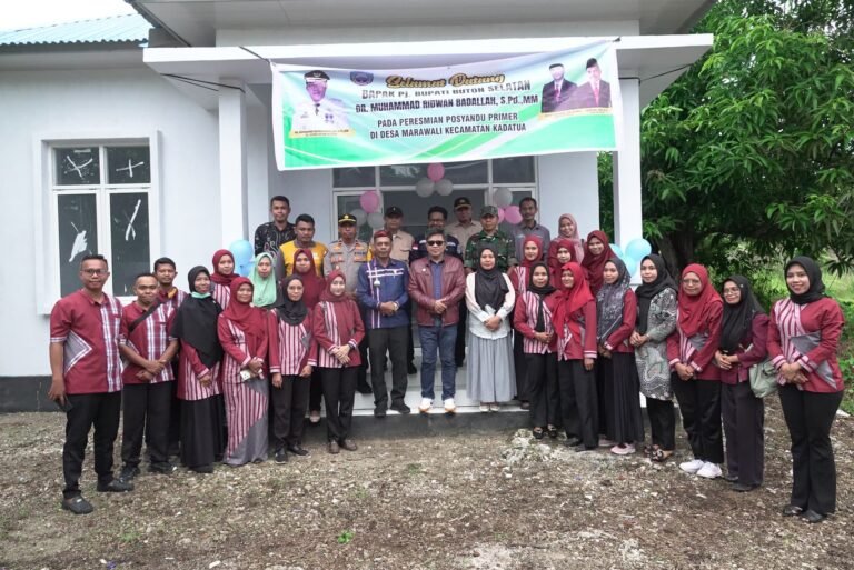Ridwan Badallah, Peresmian Posyandu Primer Di Desa Marawali, Kadatua