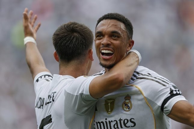 Madrid Bungkam Salzburg 3-0, Los Blancos Melenggang ke 16 Besar sebagai Juara Grup