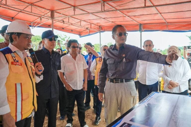 Menteri PU Tinjau Lokasi Jembatan Buton-Muna, Gubernur Sultra Harap Pekerjaan Dimulai 2026