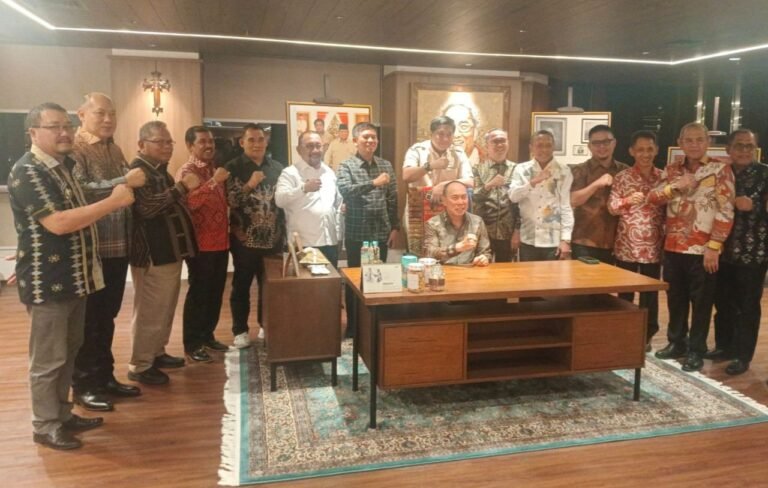 Atasi Krisis Hunian di Sultra, Menteri PKP Tawarkan CSR Tambang, Gubernur ASR: Masyarakat Butuh Rumah Layak Bukan Sekadar Bangunan