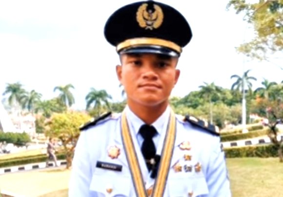 Putra Asal Buton Raih Penghargaan dari Mendagri, Suwandi Jadi Lulusan Terbaik IPDN 2025