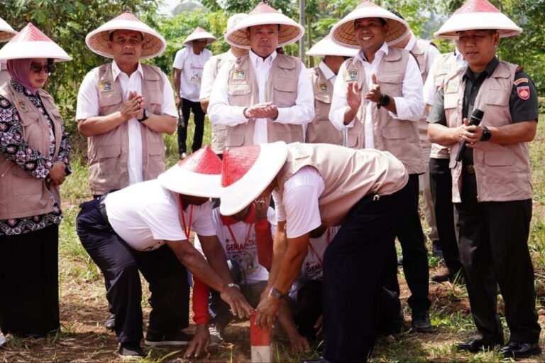 GEMAPATAS 2025 Dimulai, Menteri Nusron Tegaskan Kewajiban Pasang Patok