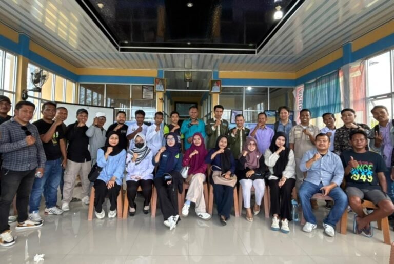 Wujudkan Desa Sadar Hukum, Pemdes Kapoa dan Universitas Muslim Buton Teken MoU