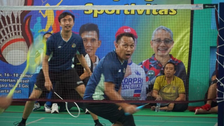 Perkuat Sportivitas ASN, ATR/BPN Borong Dua Piala di Kejuaraan Bulutangkis KORPRI