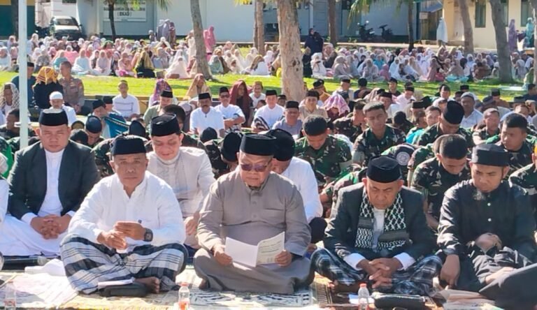 Bupati Buton Selatan: Idulfitri Momentum Kembali ke Fitrah dan Perkuat Persaudaraan