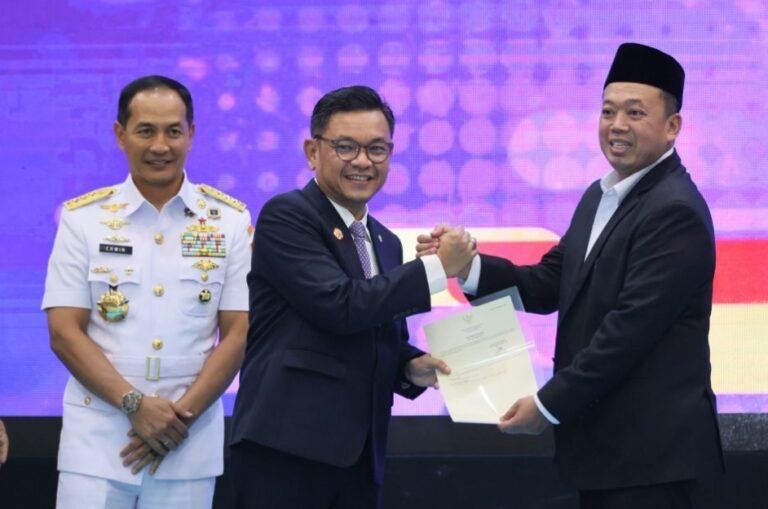 Menteri ATR/BPN Serahkan Sertipikat, Lemhannas RI Kini Kantongi Kepastian Hukum Aset Utama