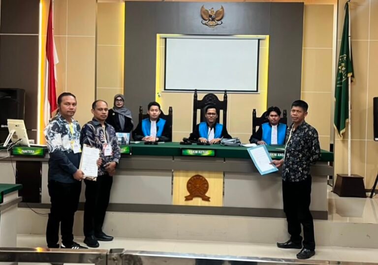 Sengketa Pemberhentian Direktur Perumdam Tirta Takawa Buton Berakhir Damai, Usman Kembali Peroleh Hak PNS