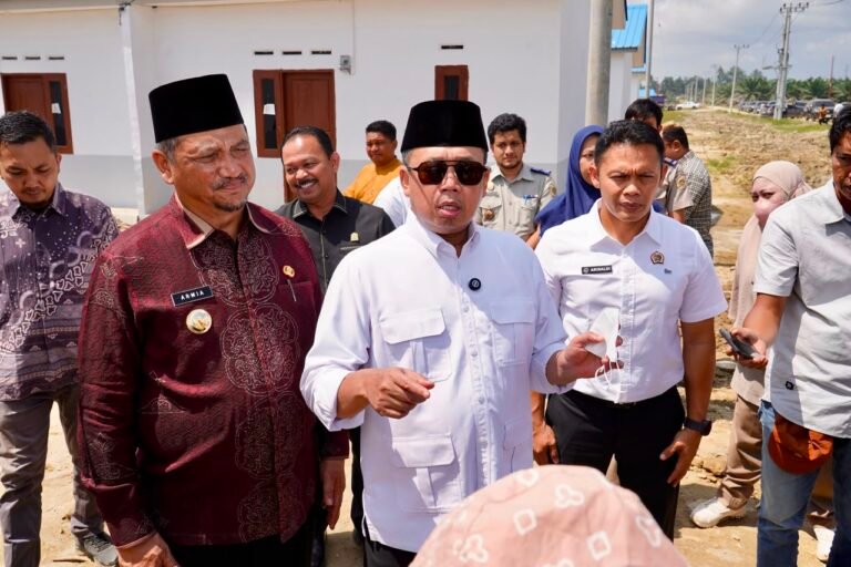 Menteri Nusron Targetkan 2.000 Sertipikat Korban Banjir dan Longsor di Aceh Tamiang Tuntas Akhir 2026