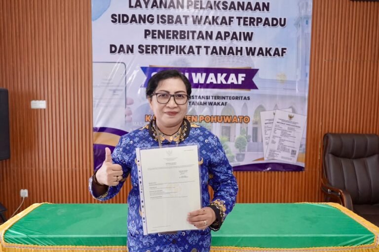 Wujudkan Kepastian Hukum, ATR/BPN Bagikan Sertipikat Rumah Ibadah di Gorontalo