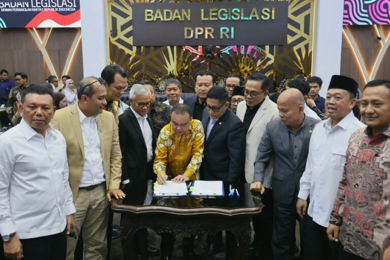 ​Sah! Pembahasan Tingkat I Tuntas, RUU Reforma Agraria Lanjut ke Paripurna DPR