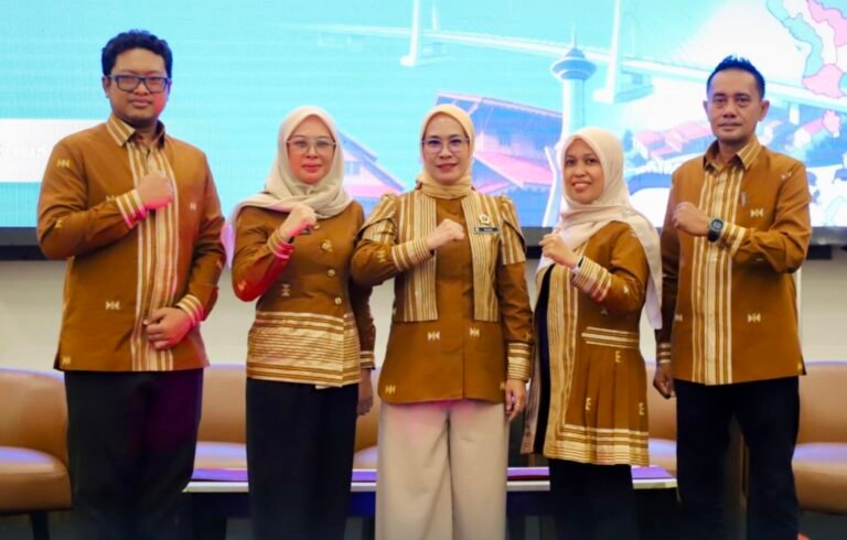 Kantah Buton Selatan Sabet Penghargaan Pemapar Materi Terbaik di Monev PTSL 2026 Se-Sultra